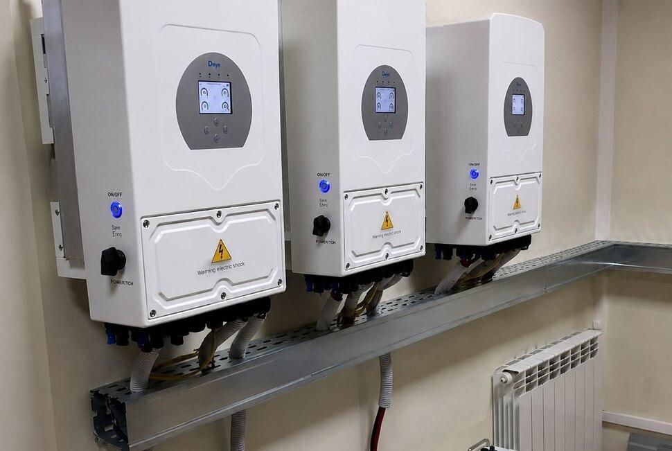 vprovadzhennya-sistemi-zberigannya-energiji-dlya-zabezpechennya-bezperebiynoji-roboti